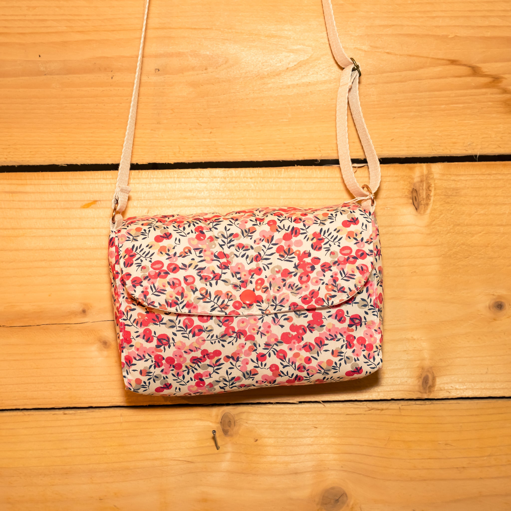 Sac bandoulière en Tissu Floral Fuschia