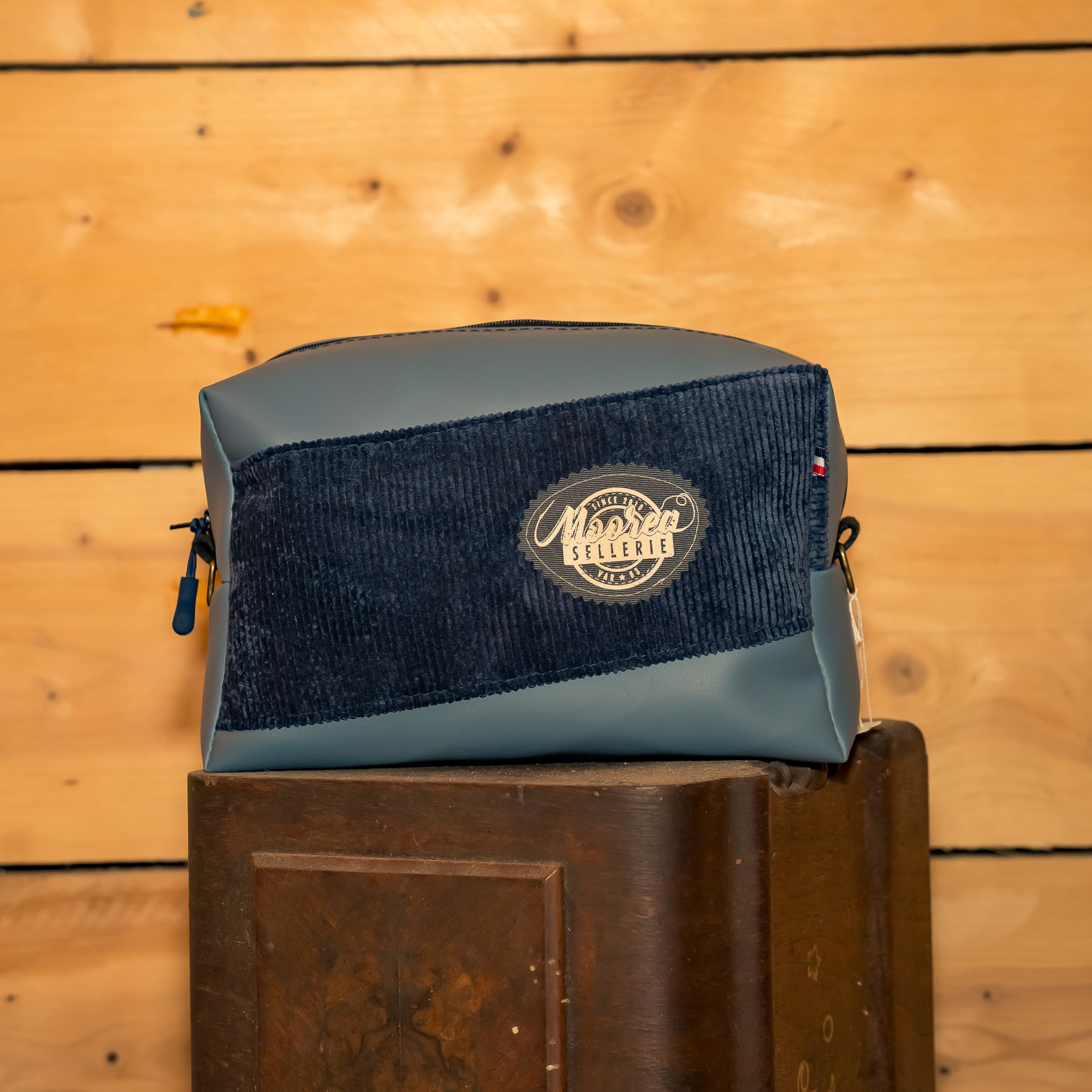 Trousse de toilette - simili bleu / velours bleu marine