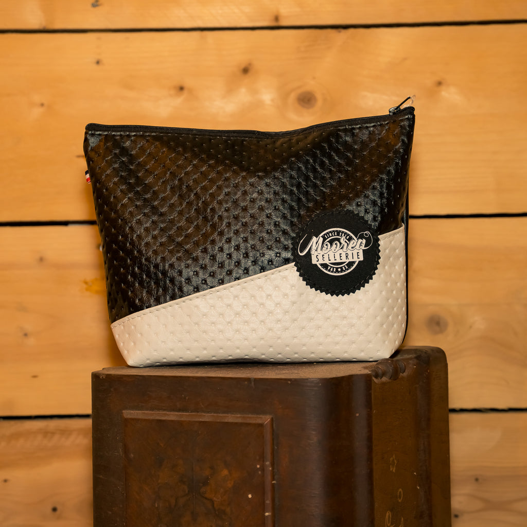 Trousse de toilette trapèze Femme - Capiton black & white