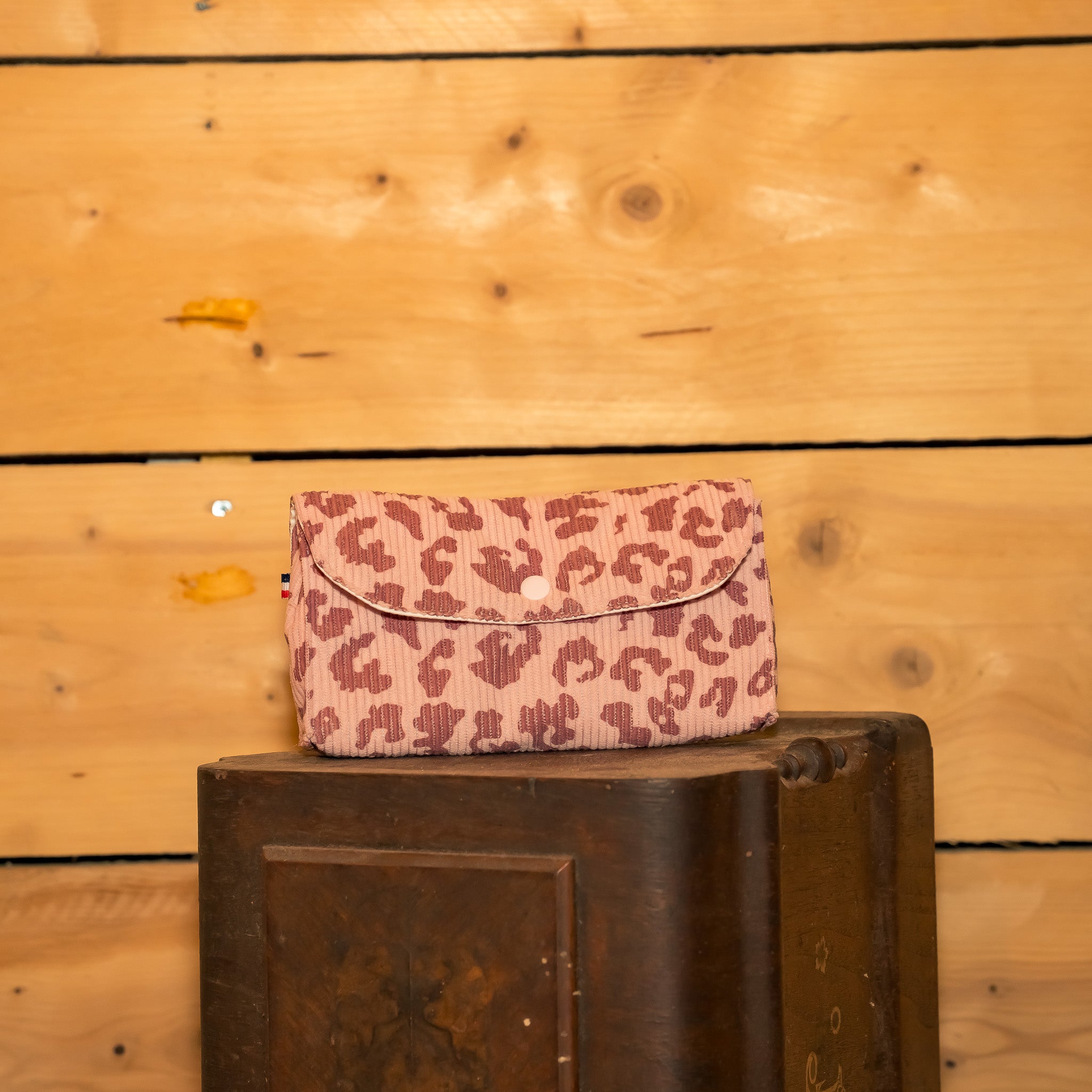 Pochette Portefeuille Velours Léopard Rose