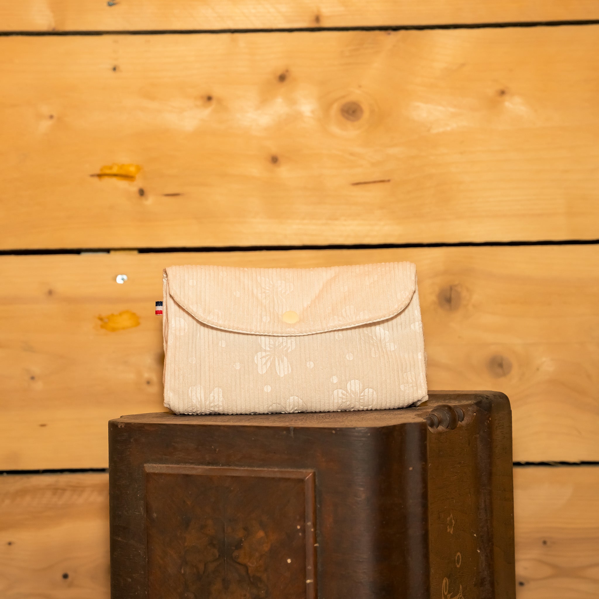 Pochette Portefeuille Velours Blanc motifs Fleurs