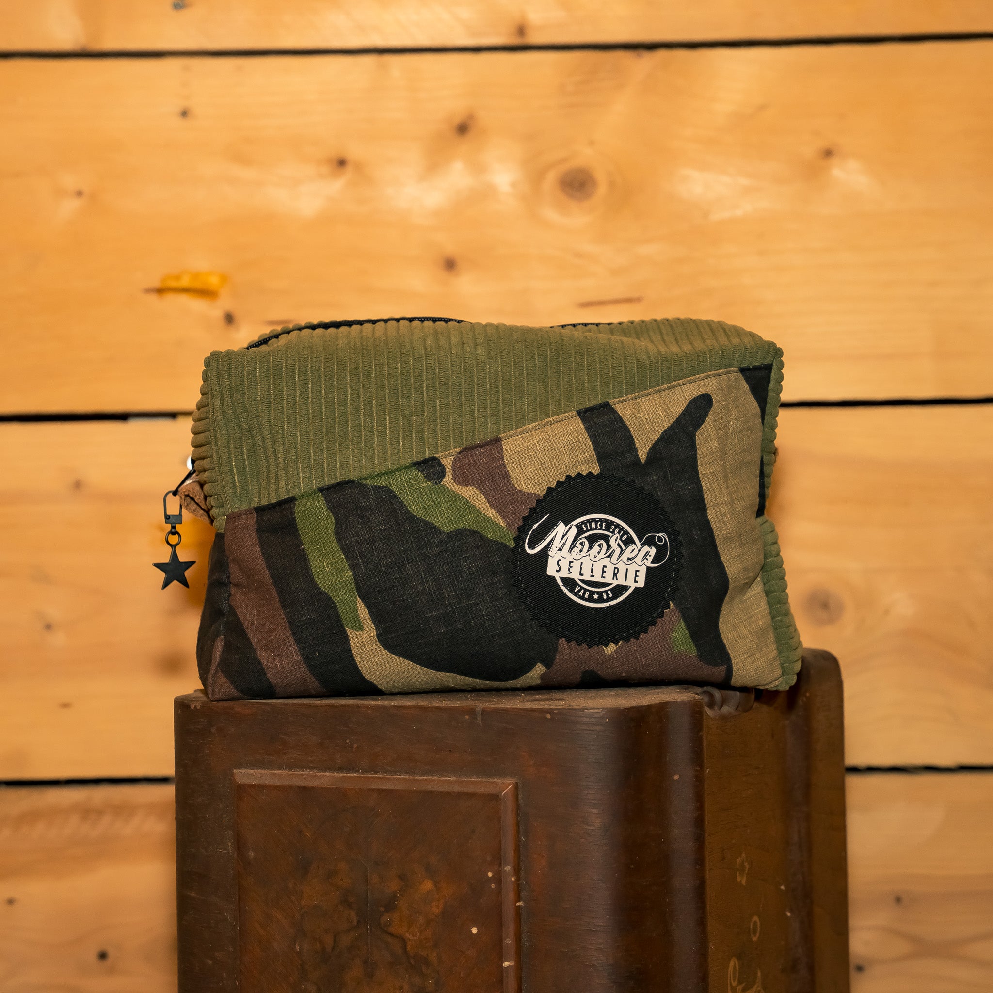 Trousse de toilette - velours kaki / tissu militaire