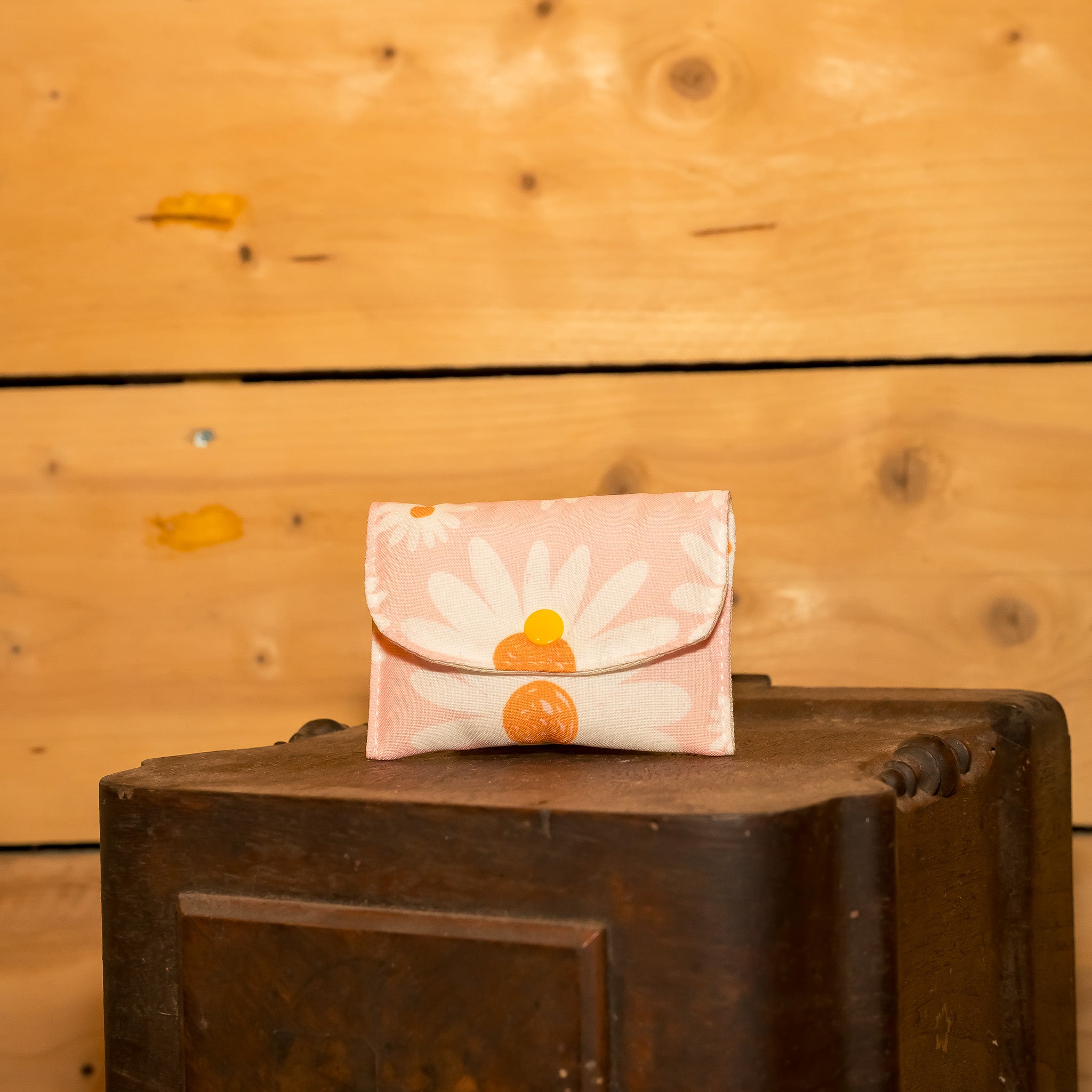 Porte Monnaie Tissu Rose motifs Marguerites