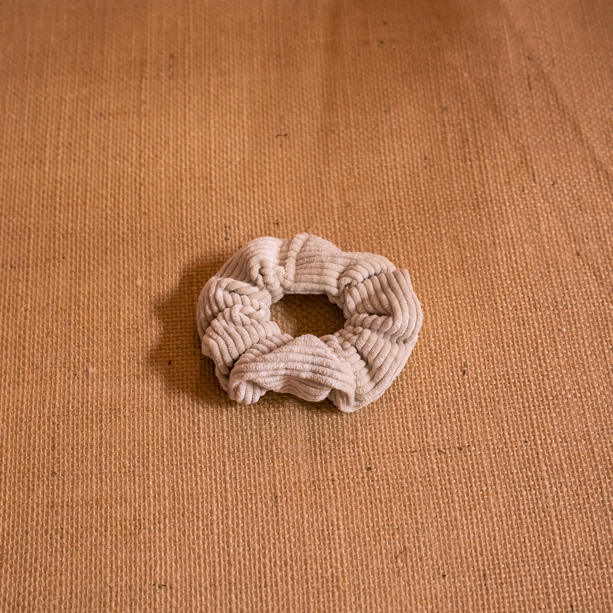 Petit chouchou velours beige