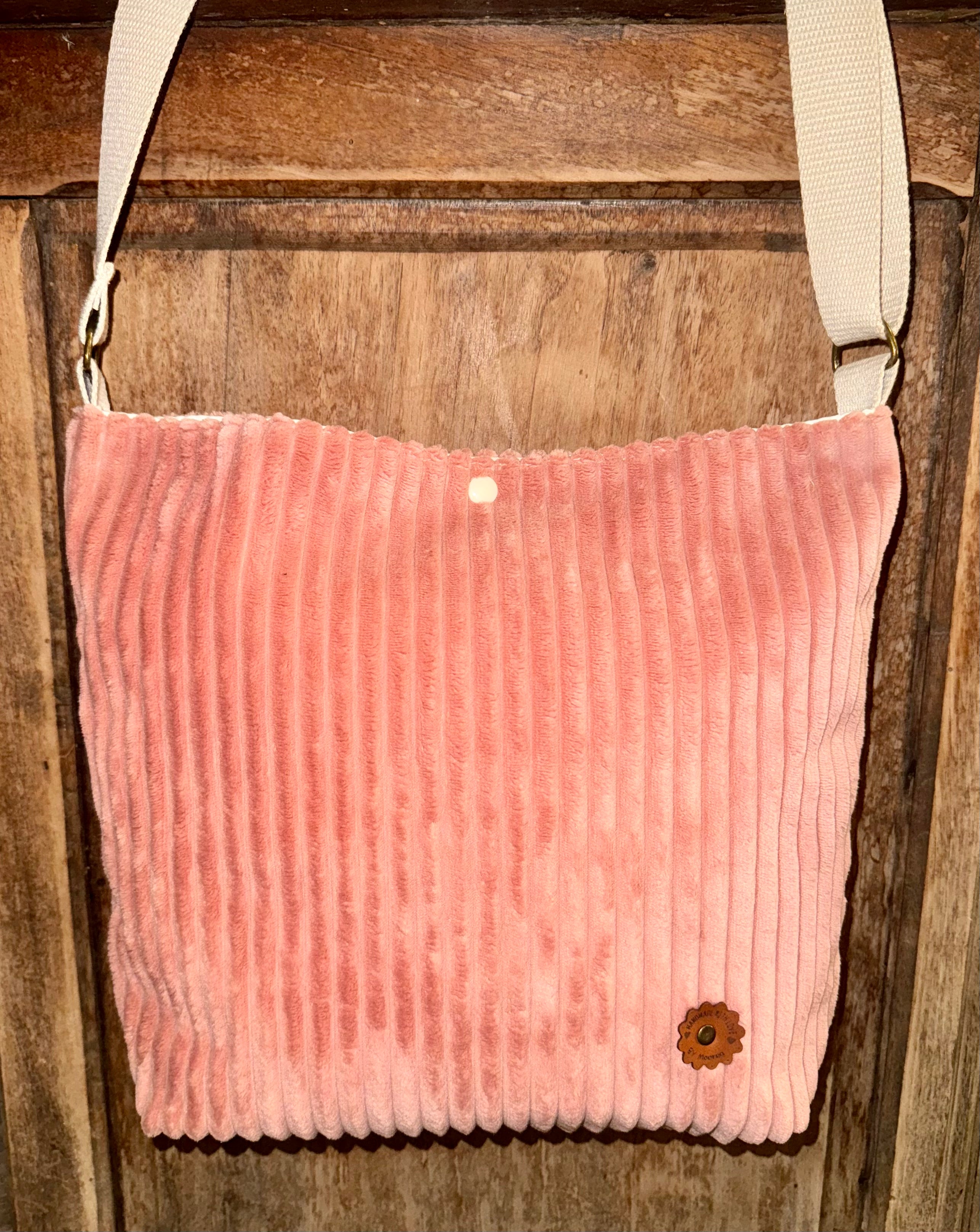 Grand Sac bandoulière en Velours Rose Poudré