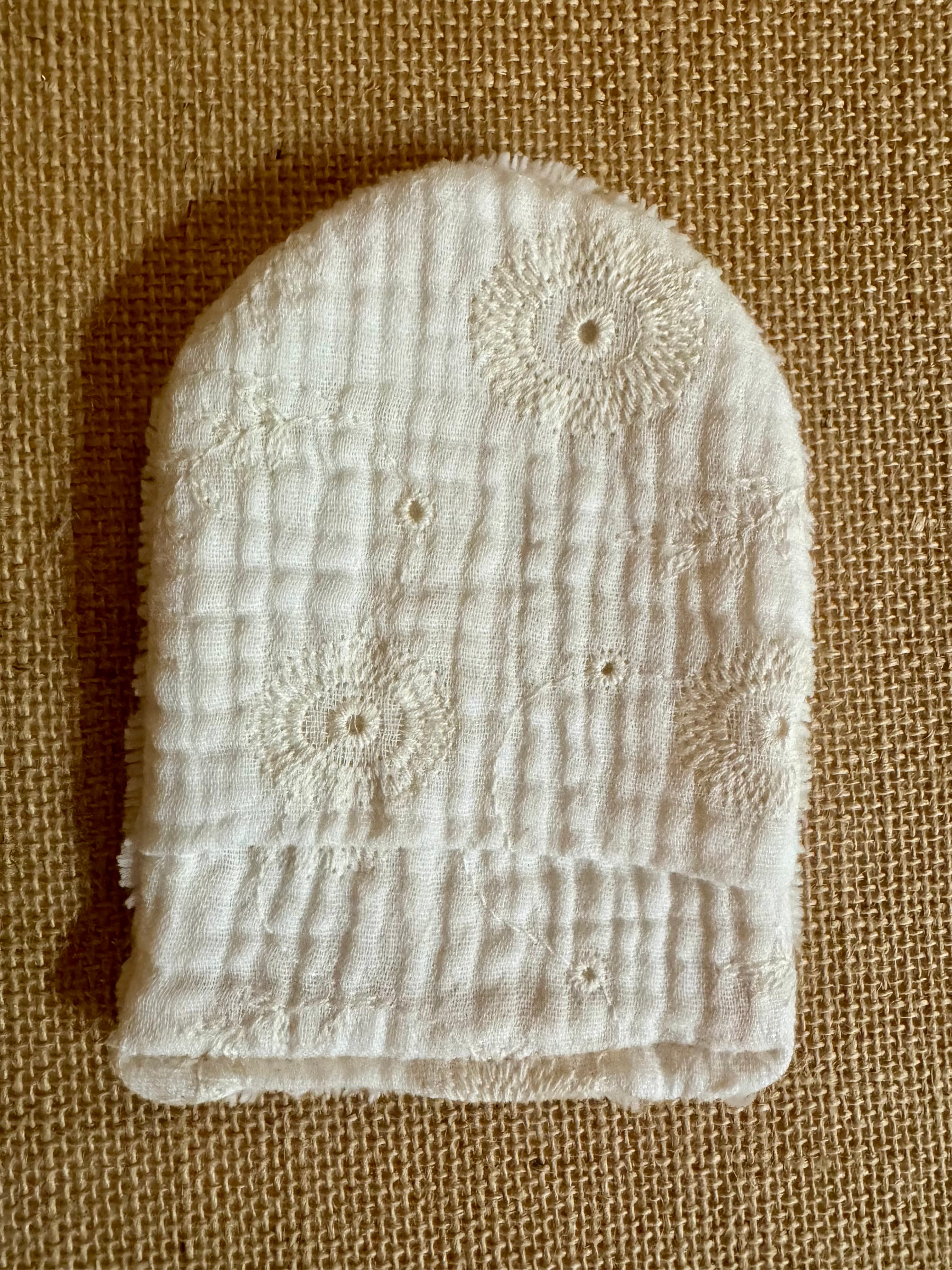 Gant de toilette en éponge bambou Broderie Blanche