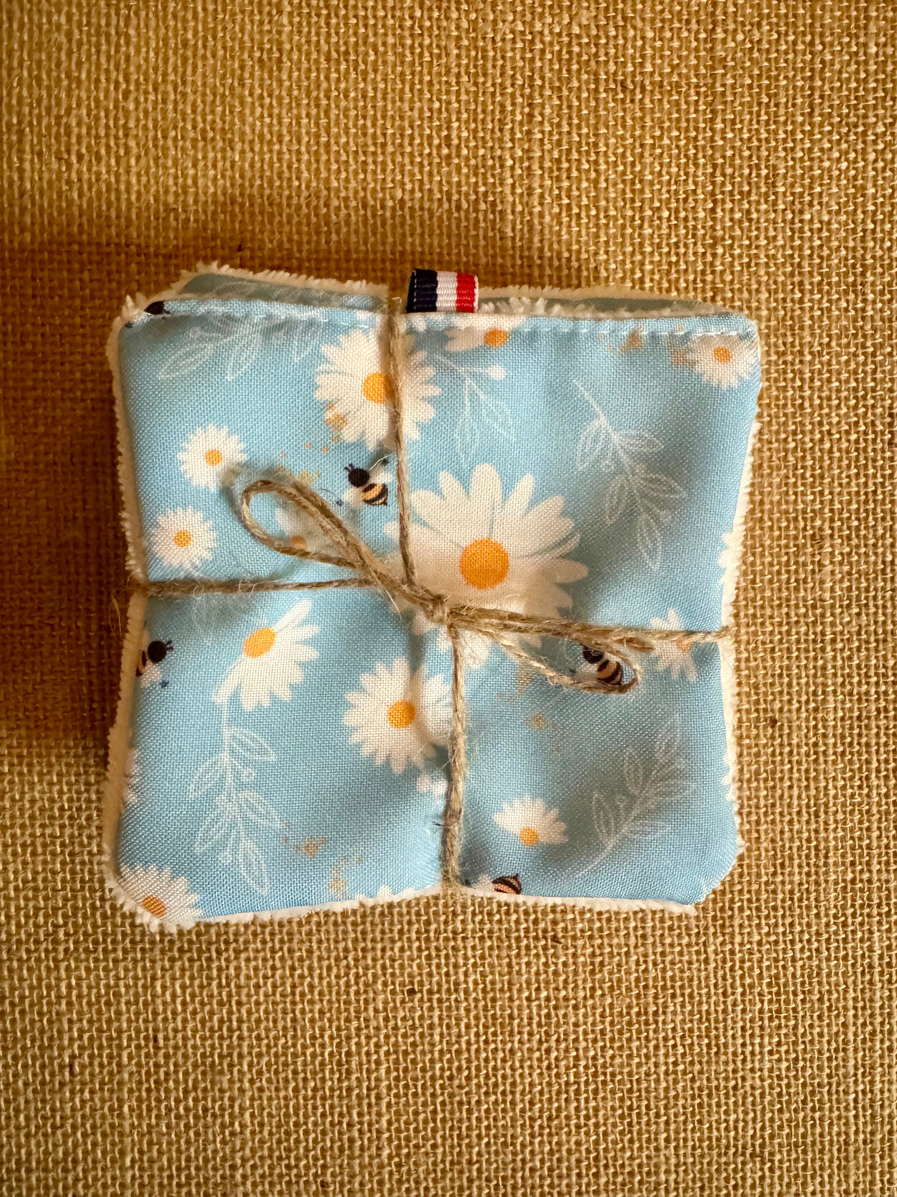 Cotons réutilisables en éponge bambou x4 Bleu Marguerites et Abeilles